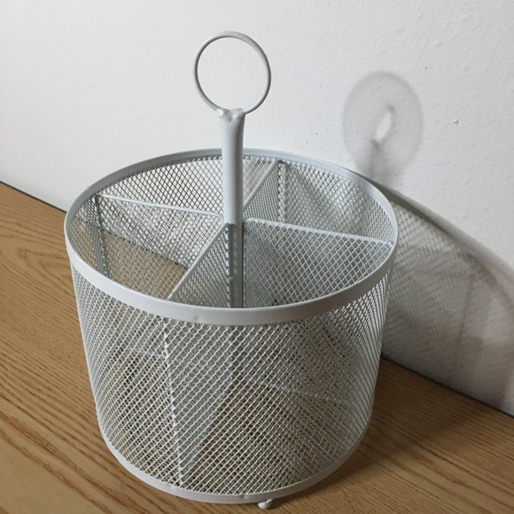 New White Metal Mesh 4 Compartment Organizer 6” tall 7.5” across the top - Picture 2 of 4